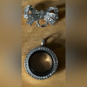 Origami owl brooche and locket